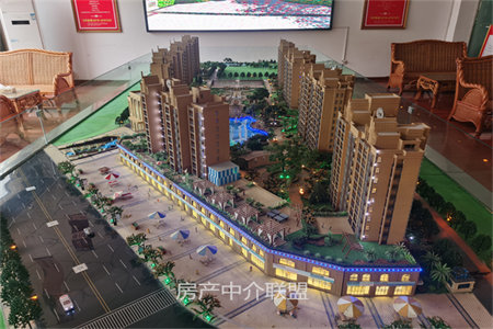 实验中学附近银山小区3室2厅1卫76万108m2精装修出售